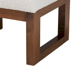 Repose-pieds ottoman en bois finition noyer et tissu bouclé blanc cassé, style Mid-Century Modern
